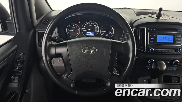 Hyundai Starex 2019 — фото 13
