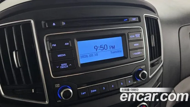 Hyundai Starex 2019 — фото 15