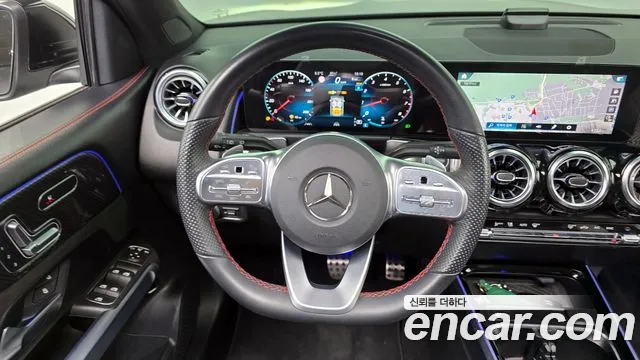 Mercedes-Benz GLB-Class 2023 — фото 14
