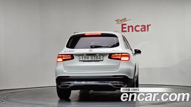 Mercedes-Benz GLC-Class 2016 — фото 4