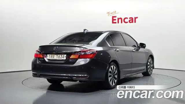 Honda Accord 2017 — фото 2