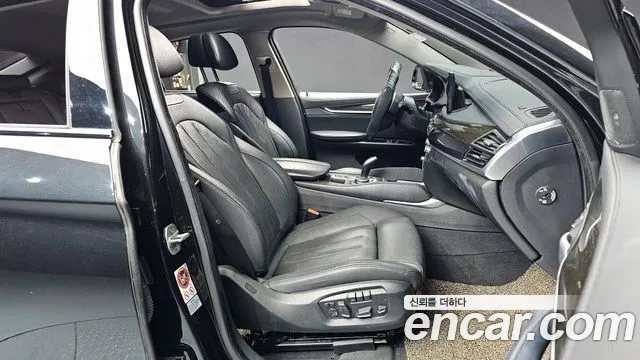 BMW X6 2015 — фото 10