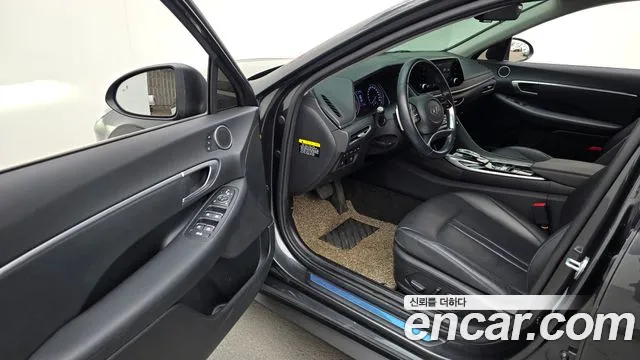 Hyundai Sonata 2020 — фото 11