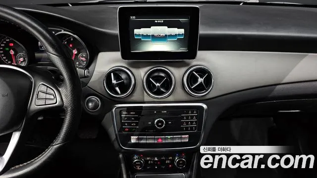Mercedes-Benz CLA-Class 2018 — фото 14