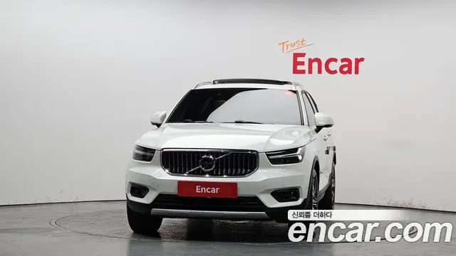Volvo XC40 2021 — фото 3