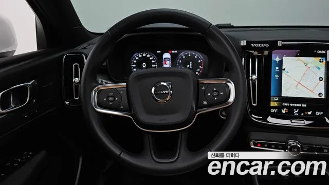 Volvo XC40 2021 — фото 13