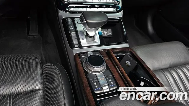 Genesis EQ900 2016 — фото 9