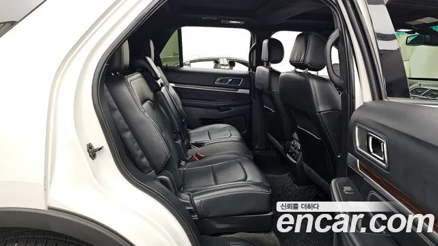 Ford Explorer 2016 — фото 12