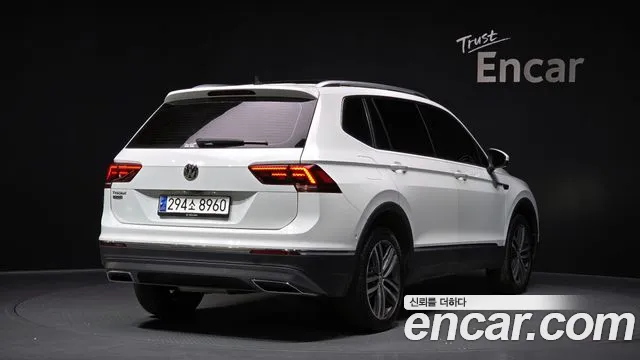 Volkswagen Tiguan 2020 — фото 2