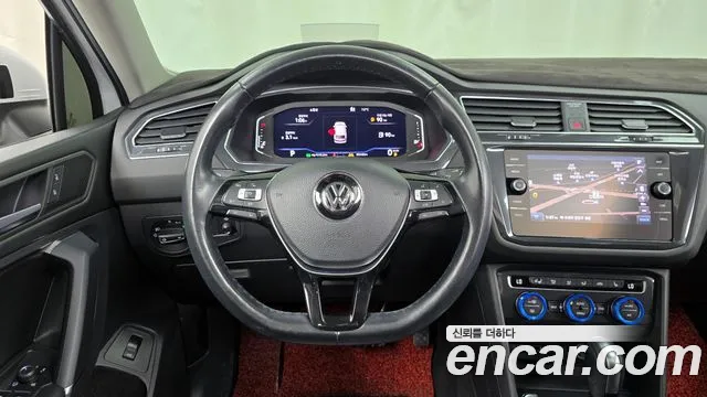 Volkswagen Tiguan 2020 — фото 13
