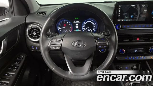 Hyundai Kona 2021 — фото 13