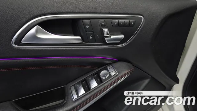 Mercedes-Benz A-Class 2015 — фото 12