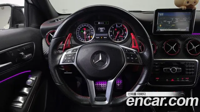 Mercedes-Benz A-Class 2015 — фото 14
