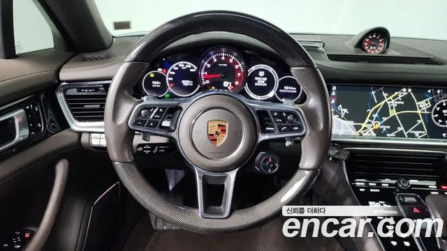 Porsche Panamera 2019 — фото 13