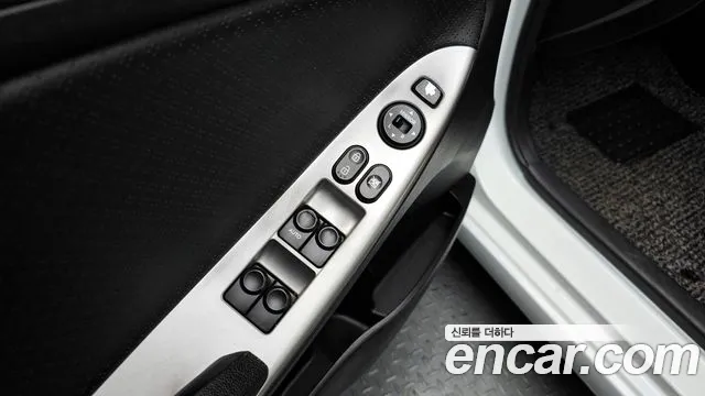 Hyundai Accent 2011 — фото 17