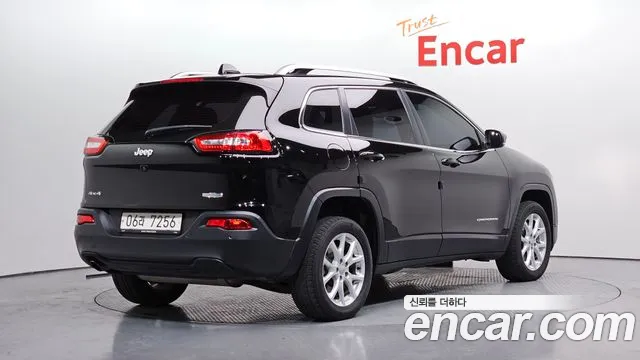 Jeep Cherokee 2017 — фото 2