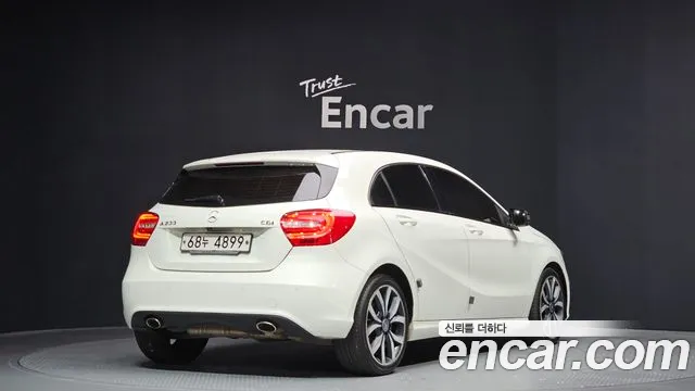Mercedes-Benz A-Class 2014 — фото 2