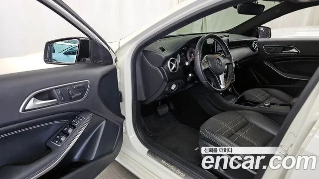 Mercedes-Benz A-Class 2014 — фото 10