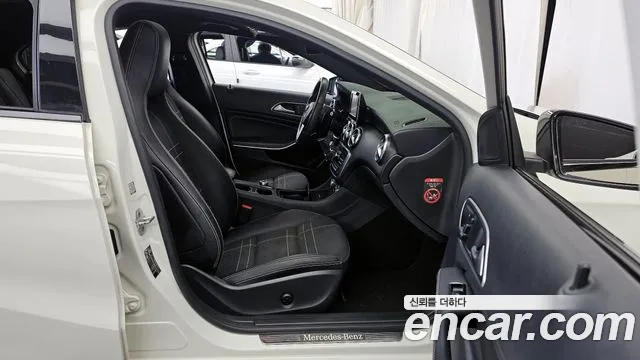 Mercedes-Benz A-Class 2014 — фото 11