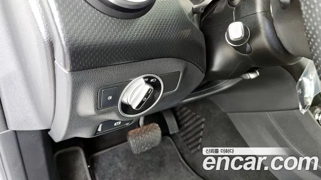 Mercedes-Benz A-Class 2014 — фото 16