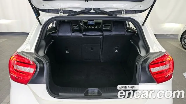 Mercedes-Benz A-Class 2014 — фото 20