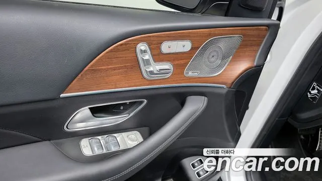 Mercedes-Benz GLE-Class 2022 — фото 17