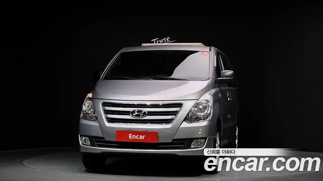 Hyundai Starex 2018 — фото 3