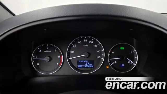 Hyundai Starex 2018 — фото 8
