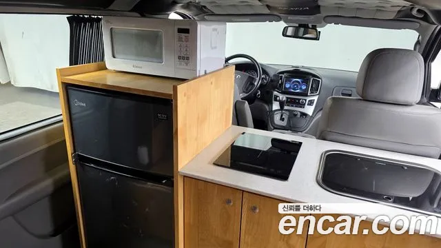 Hyundai Starex 2018 — фото 18