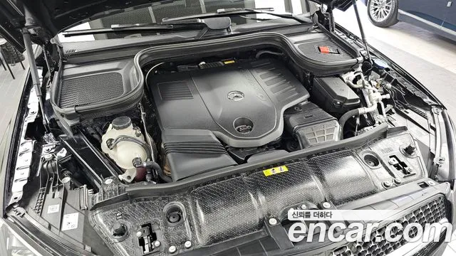 Mercedes-Benz GLE-Class 2025 — фото 6
