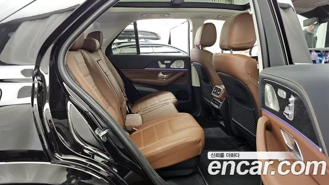 Mercedes-Benz GLE-Class 2025 — фото 12