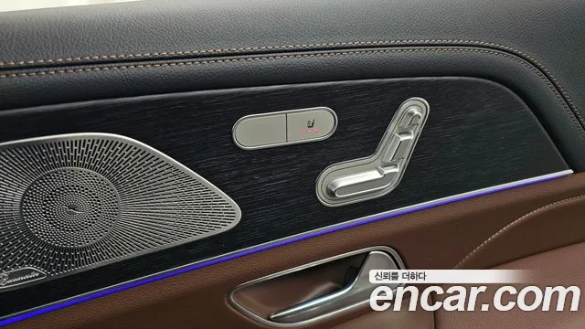Mercedes-Benz GLE-Class 2025 — фото 19