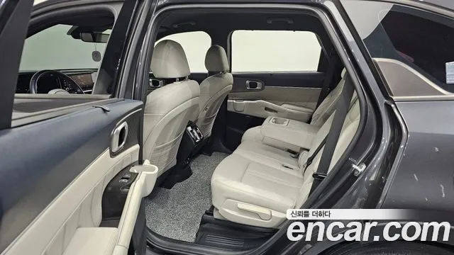 Kia Sorento 2021 — фото 11