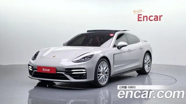 Porsche Panamera 2023 — фото 1