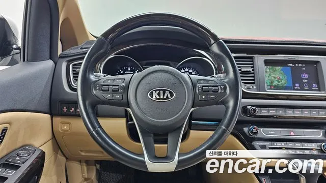 Kia Canival 2019 — фото 13