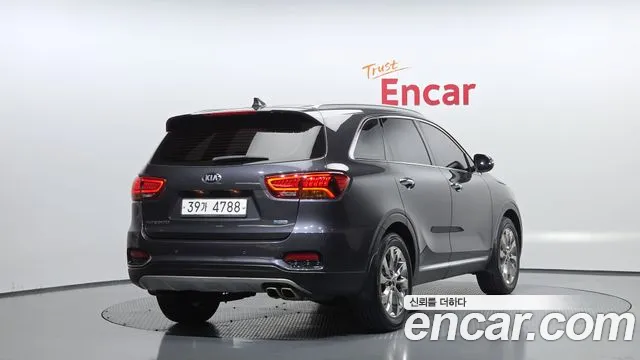 Kia Sorento 2018 — фото 2