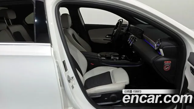 Mercedes-Benz A-Class 2020 — фото 11