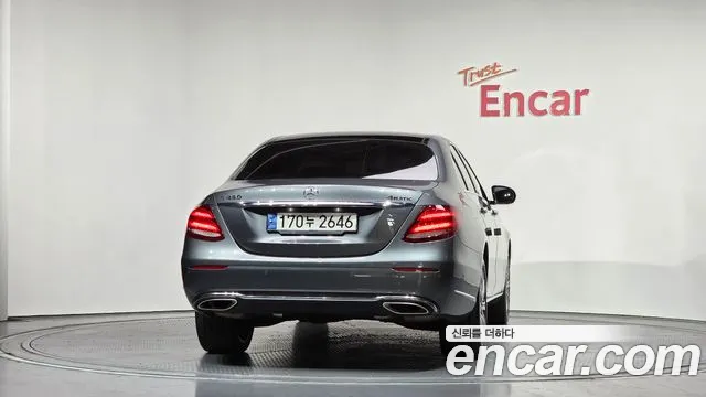 Mercedes-Benz E-Class 2018 — фото 4