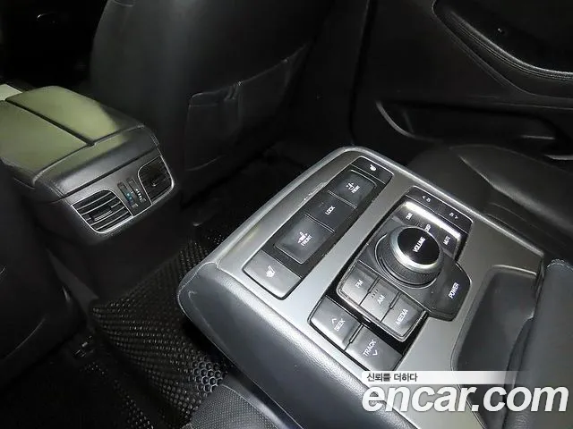 Hyundai Genesis 2016 — фото 18