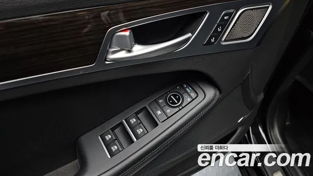 Genesis G80 2018 — фото 16