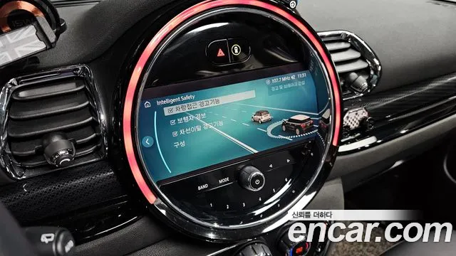 Mini Clubman 2022 — фото 17