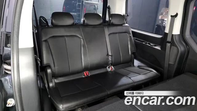 Hyundai Staria 2022 — фото 13
