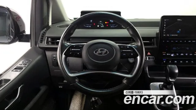 Hyundai Staria 2022 — фото 14