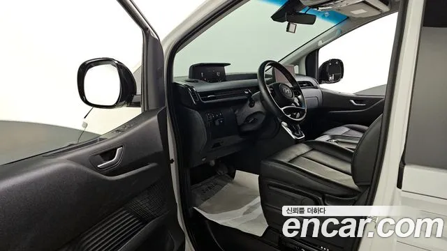Hyundai Staria 2022 — фото 10