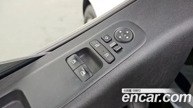 Hyundai Staria 2022 — фото 13