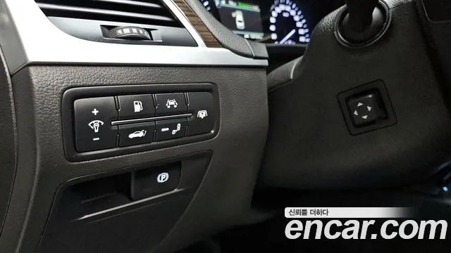 Genesis G80 2017 — фото 14