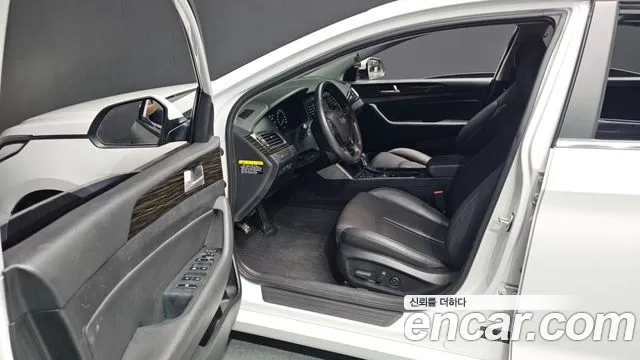 Hyundai Sonata 2017 — фото 10