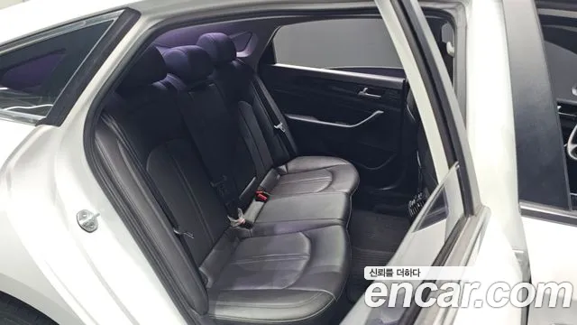 Hyundai Sonata 2017 — фото 12