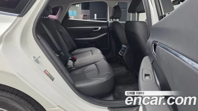 Hyundai Sonata 2020 — фото 12
