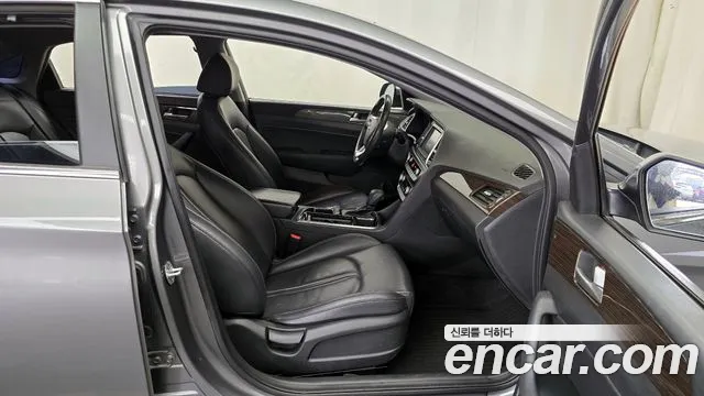 Hyundai Sonata 2018 — фото 11